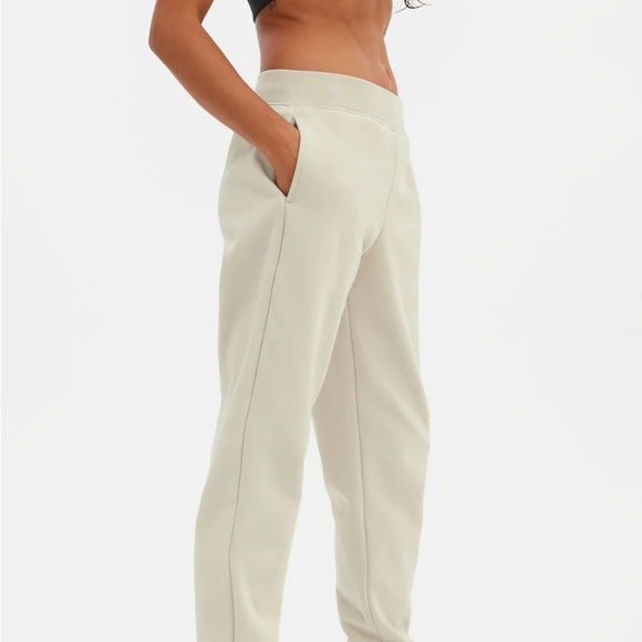 Girlfriend Collective 50/50 Jogger - Picture 1 of 8